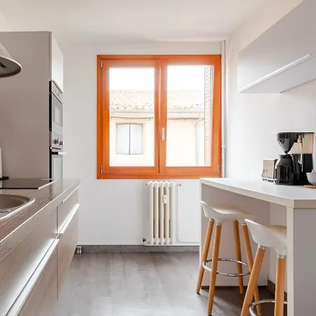 Aux Arenes, 30m Des Arenes, Balcon, Clim * Νιμ