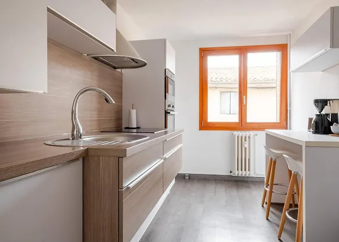 Διαμέρισμα Aux Arenes, 30m Des Arenes, Balcon, Clim *